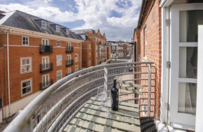 Riverside Retreat - City Centre York